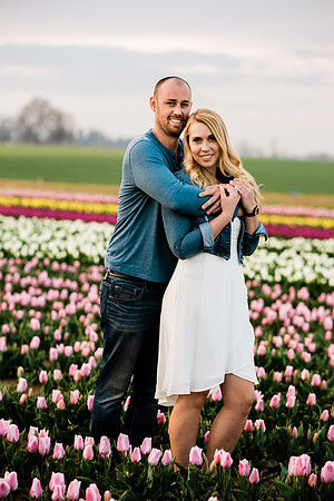 Kyle-Hannah-Wooden-Shoe-Tulip-Festival-Couples-Photos-2021-2424