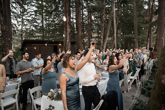 Ryan-Lynsie-Bridal-Veil-Lakes-Portland-Oregon-Weddingg-40