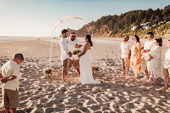 Anthony-Drayann-roadsend-lincoln-city-oregon-elopement-photos-7321