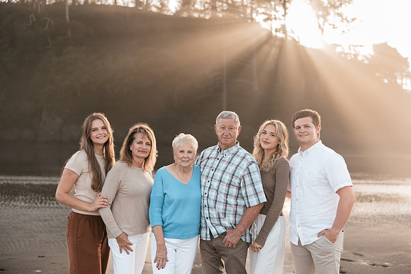Camille-Neskowin-Family-Photos-2025 (4 of 92)