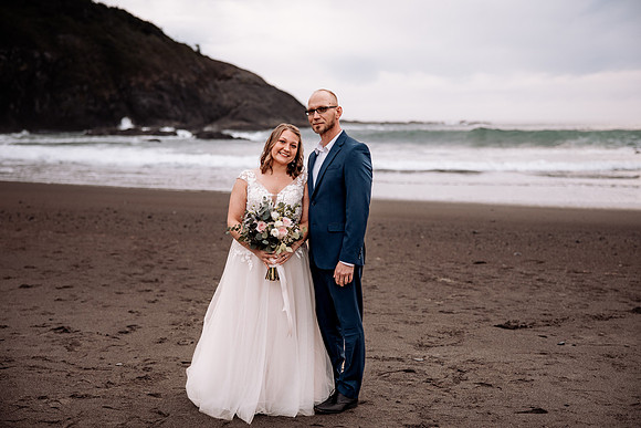Eric-Kylee-Fishing-Rock-Elopement-Depoe-Bay-0regon-Photos-4809