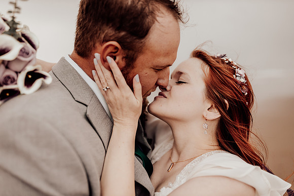 Annie-Ryan-Lincoln-city-roads-end-park-oregon-elopement-photos-210