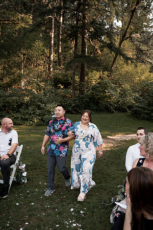 Ryan-Lynsie-Bridal-Veil-Lakes-Portland-Oregon-Weddingg-6