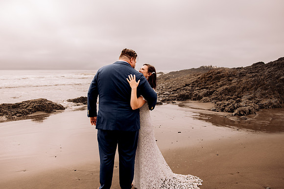 Joe-inn-at-spanish-head-lincoln-city-oregon-wedding-78