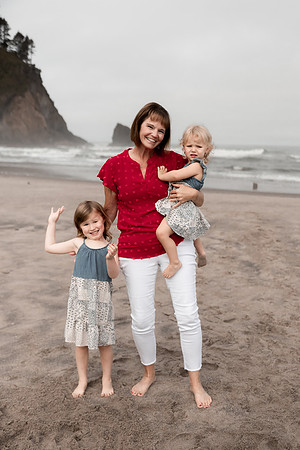 Family-Photos-2024-Lincoln-City-Oregon--17