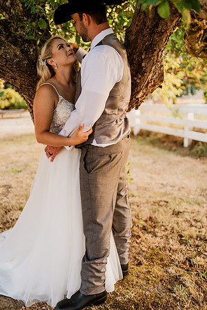 Gage-Mckayla-Adeline-Farm-Wedding-Photos-2021-0512