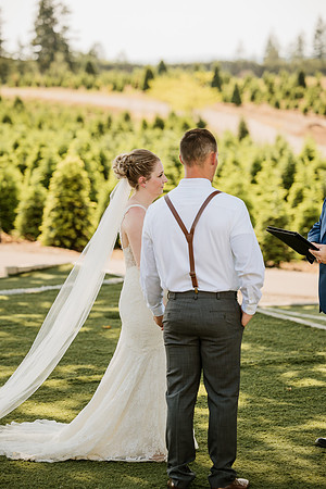 Brad-Jessica-Redland-Family-Farm-Oregon-City-Wedding-Photos-4086