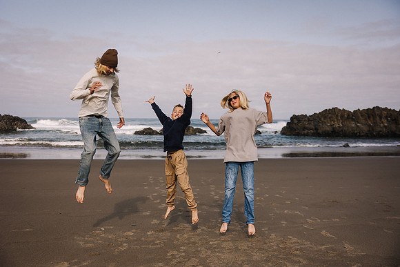 Family-Photos-2024-Lincoln-City-Oregon--22