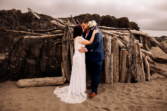 Joe-inn-at-spanish-head-lincoln-city-oregon-wedding-99