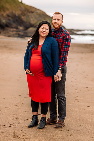 Dylan-Johanna-Fogarty-Creek-Oregon-Engagement-Maternity-Photos (13 of 49)