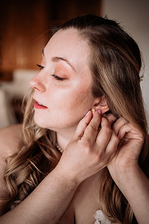 Darrick-Hillary-Gleneden-Oregon-Beach-Elopement-Photos