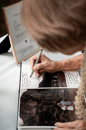 Ryan-Lynsie-Bridal-Veil-Lakes-Portland-Oregon-Weddingg-2