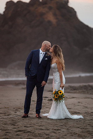 Jillian-Peter-Depoe-Bay-Oregon-Elopement-photos-98