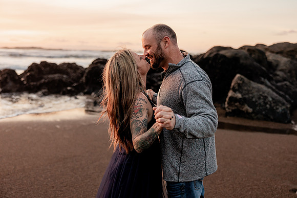 Stuart-Monique-Lincoln-City-Fogarty-creek-Oregon-Couples-Photos-3077