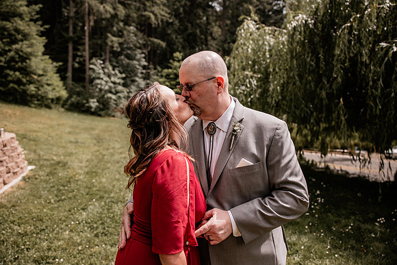 Mark-Darian-Peck-2024-Wedding-Photos-getting-ready (81 of 101)