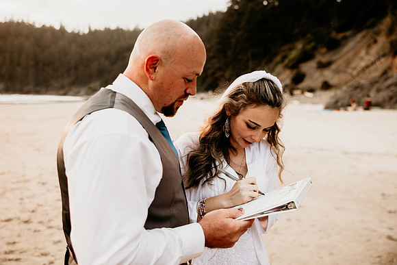 Kacey-Short-Sand-Beach-Tillamook-Oregon-Elopement (27 of 128)
