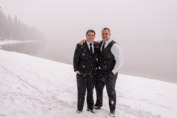 Tyler-Brittani-Lake-Priest-Idaho-Winter-Snow-Wedding-2021-03791