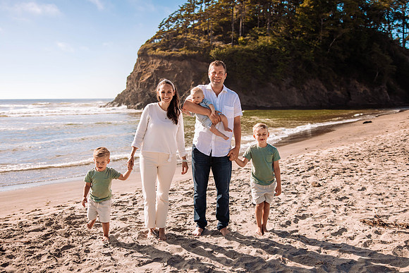 Nancy-Neskowin-Family-Vacation-2022-0989