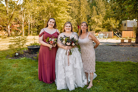 Taylor-Kim-Wedding-Lavender-Owl-Farm-Canby-Oregon-0346