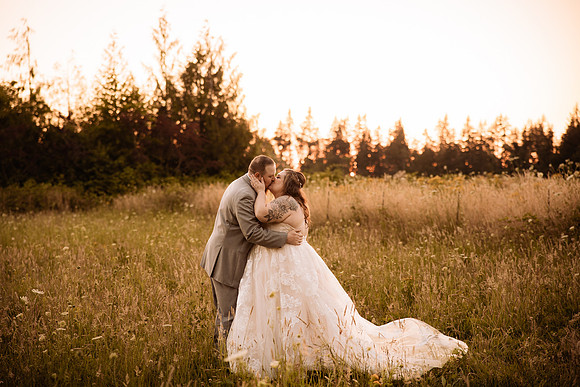 Taylor-Kim-Wedding-Lavender-Owl-Farm-Canby-Oregon (90 of 30)