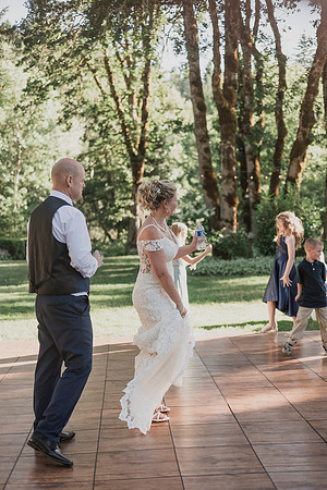 Derrick-Kenzie-Navarra-Gardens-Willamina-Oregon-Wedding-Photos (269 of 436)